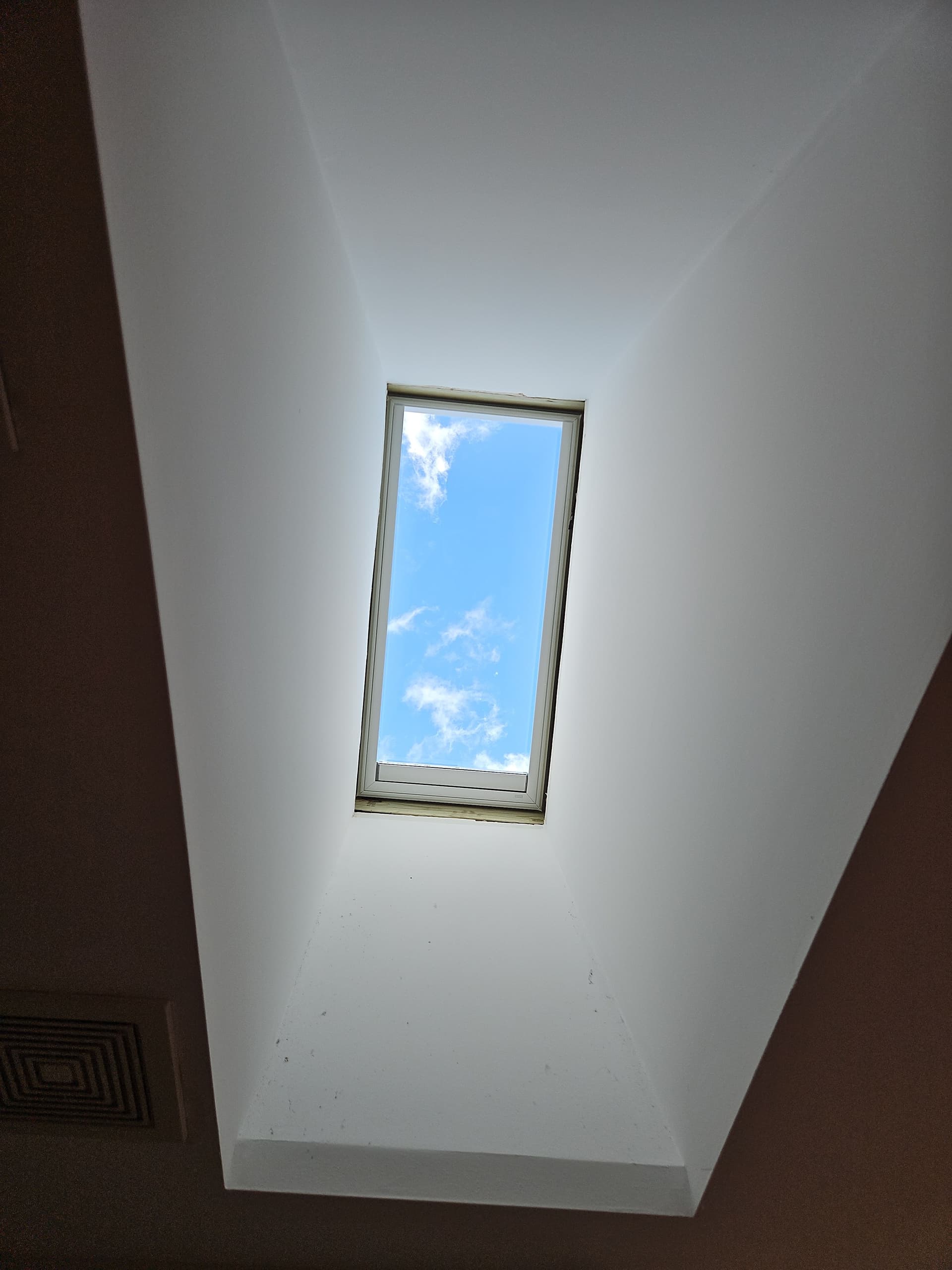 Gallery photos for Bringing the Outdoors In with Our Beautiful Skylights: Image #1