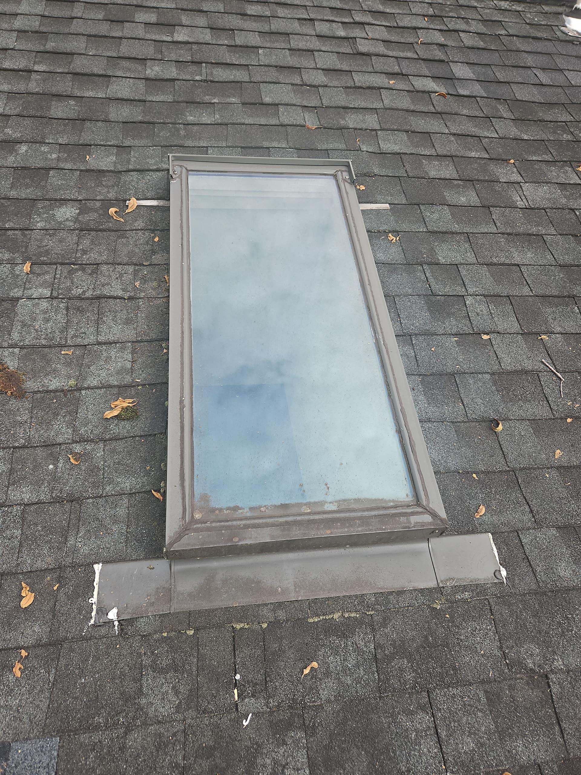 Gallery photos for Skylight Installation and Repair Done the Right Way: Image #2