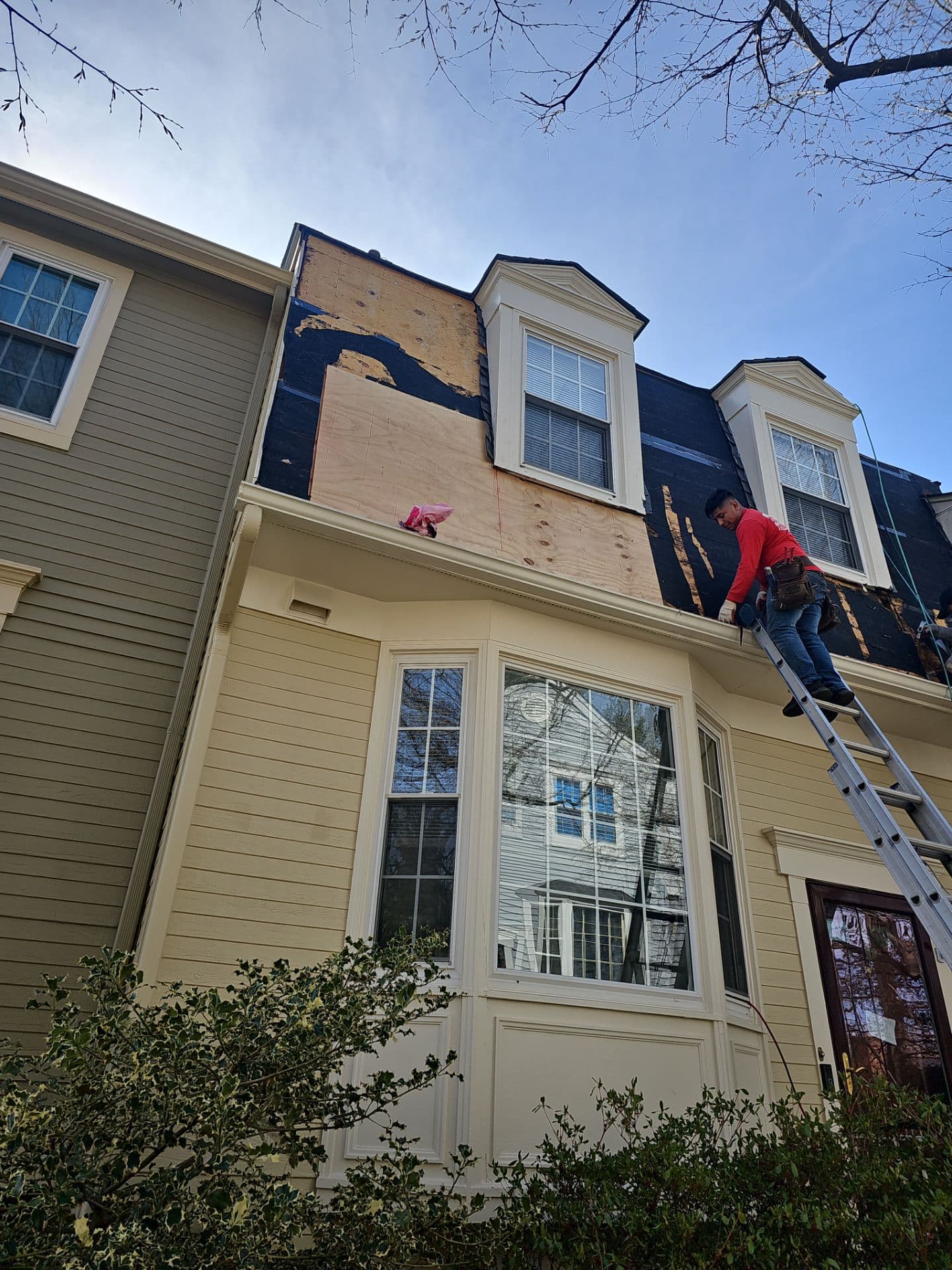 Gallery photos for Comprehensive Roof Repair for Leak Protection: Image #2