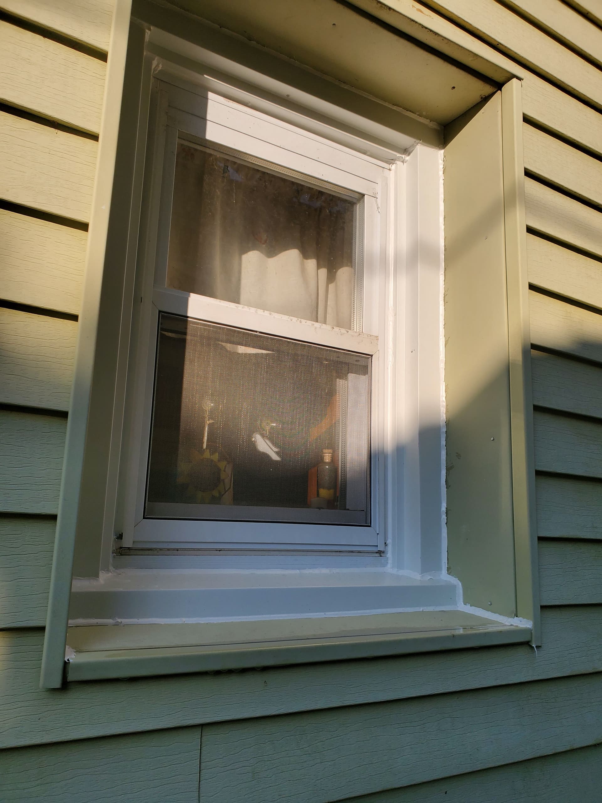 Gallery photos for Rotting Wood Window Trim Fixed Without Full Window Replacement: Image #5